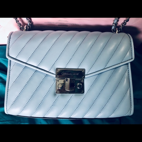 Michael Kors medium size purse.  Part of Rose collection.  Never used. - Picture 3 of 4